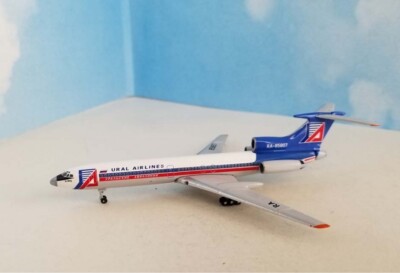 Aeroclassics AC419862 Ural Airlines Tupolev TU-154 RA-85807 Diecast 1/400 Model