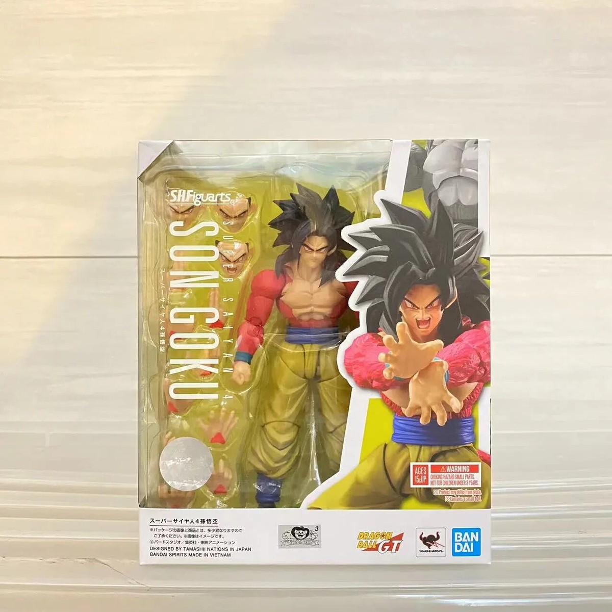 Bandai S.H.Figuarts Super Saiyan 4 Son Goku Dragon Ball GT
