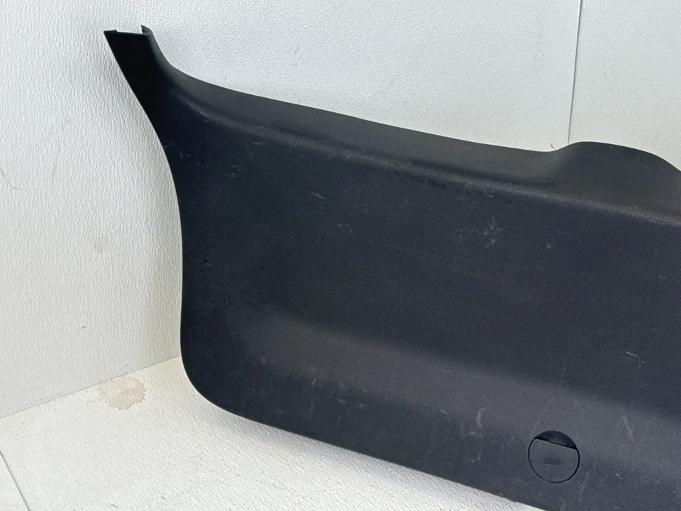 Volkswagen Jetta Sport Wagon 2010-2014 puerta trasera cubierta de panel de moldura OEM Foto 2 de 4