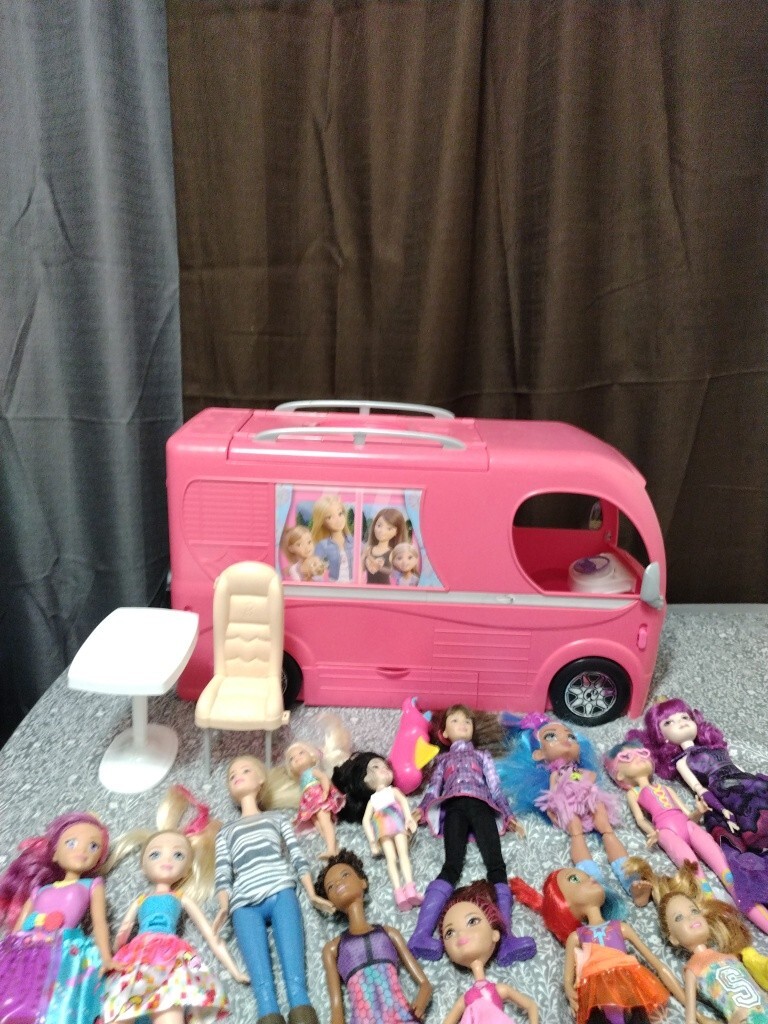 Barbie Dream Camper Van RV Motor Home And Lots Of Barbies Dolls