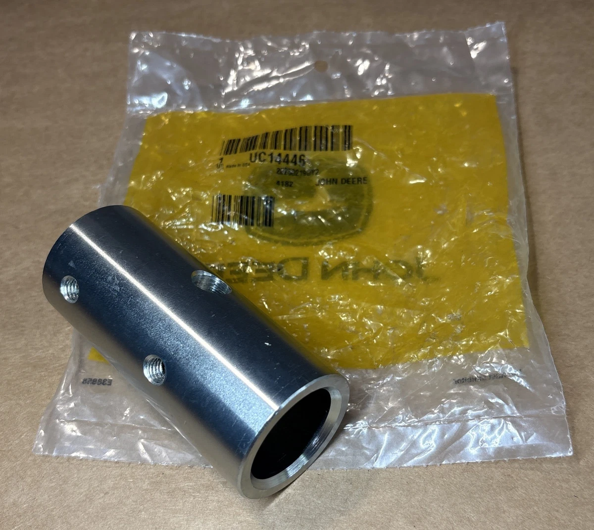 John Deere UC14446 Two Holes Bushing photo 3