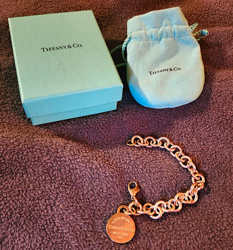 Tiffany & Co. Return to Tiffany Sterling Silver 925 Round Tag Charm Bracelet