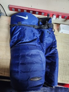 Nike Ignite Mens Senior Hockey Pants Shorts Used Small