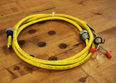 Carol Super Vu-tron P-123-103 16AWG 600V 8' / 2m Water Resistant SOOW Cable
