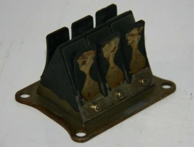 BOITE A CLAPETS REED VALVE 14100KA3711 HONDA CR125R 1984 - Photo 1/4