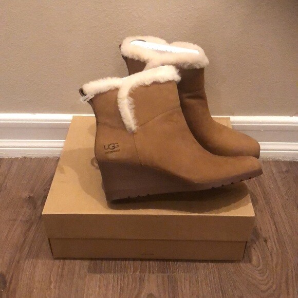 chestnut color boots