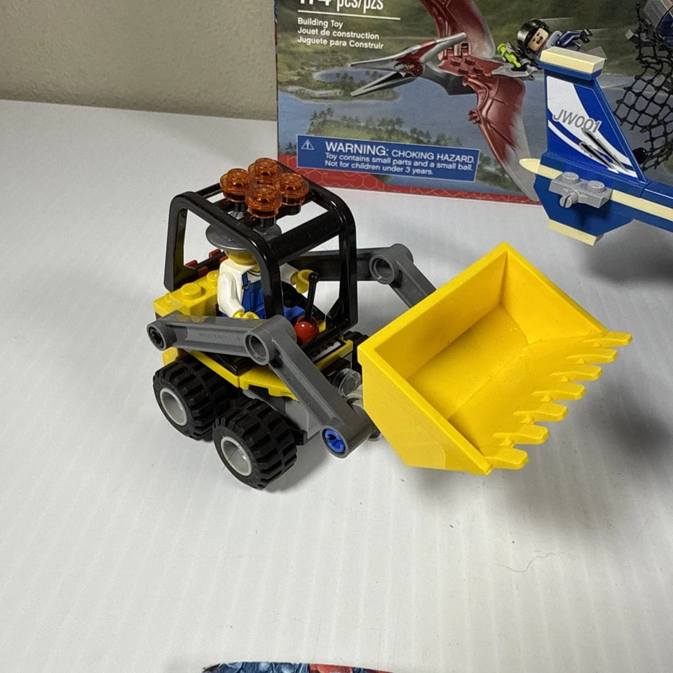 LEGO JURASSIC WORLD: Helicóptero Pteranodon (75915) y LEGO City Loader Foto 3 de 4