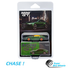CHASE ! Mini GT 1:64 Bentley Batur – Scarab Green #1161