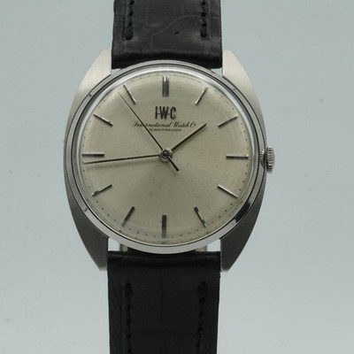IWC VINTAGE AUTOMATIK HERREN UHR 34MM STAHL TOP ZUSTAND IWC110 KAL 854B