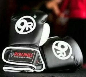 9 round boxing gloves