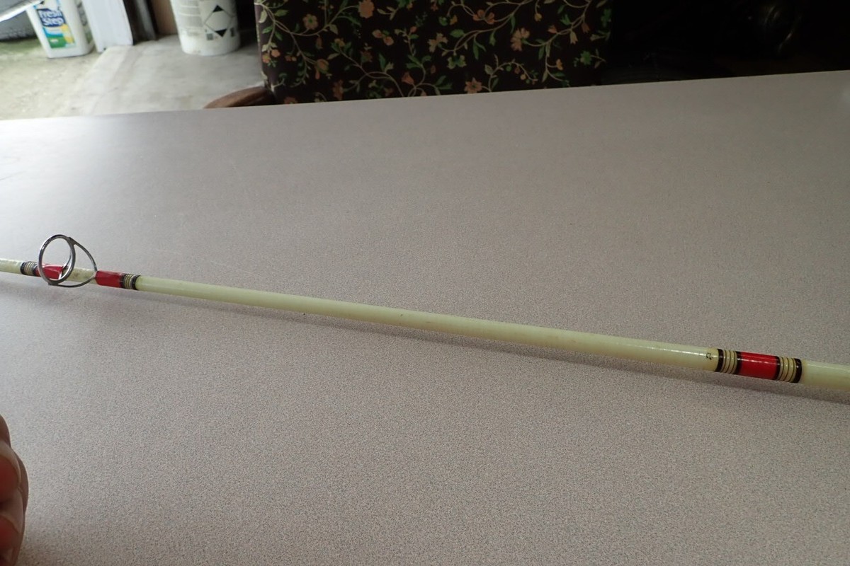 Vintage Shakespeare Wonderod Spinning fishing Rod 1 Piece Vintage Shakespeare Wonderod Spinning fishing Rod 1 Piece
