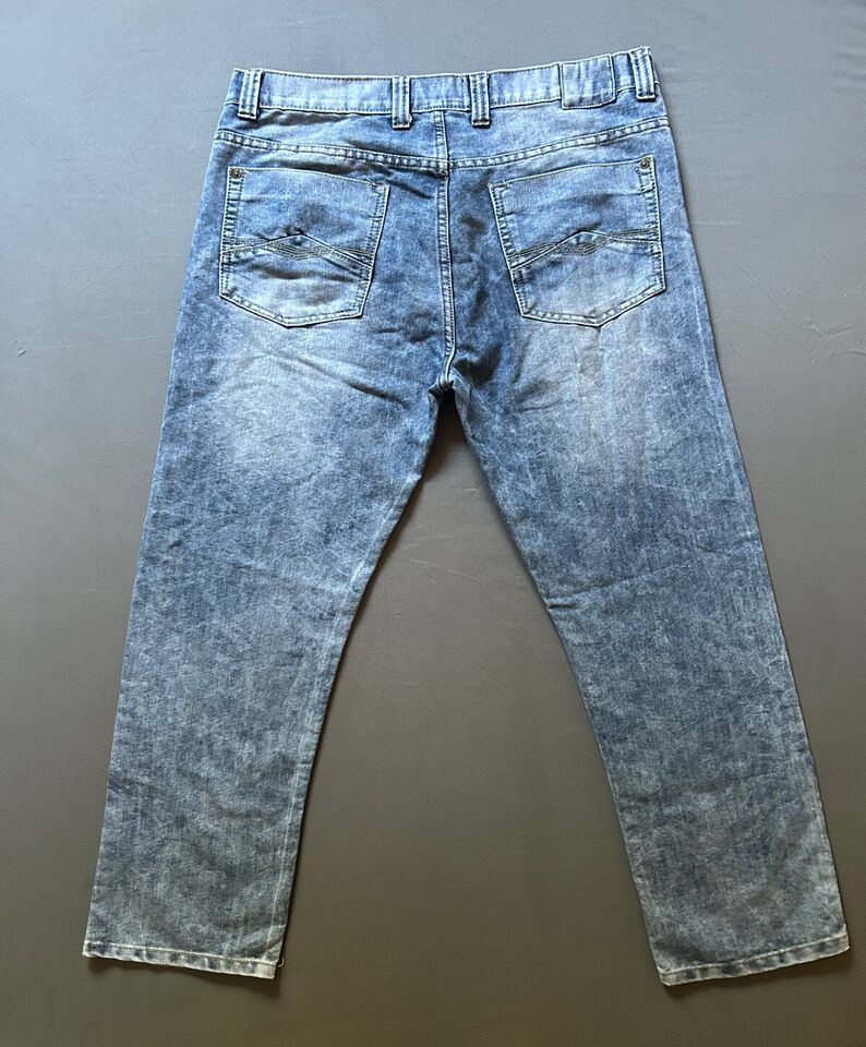 Alexander Julian Colours Men’s Light Blue Denim Straight Cut Jeans Size ...
