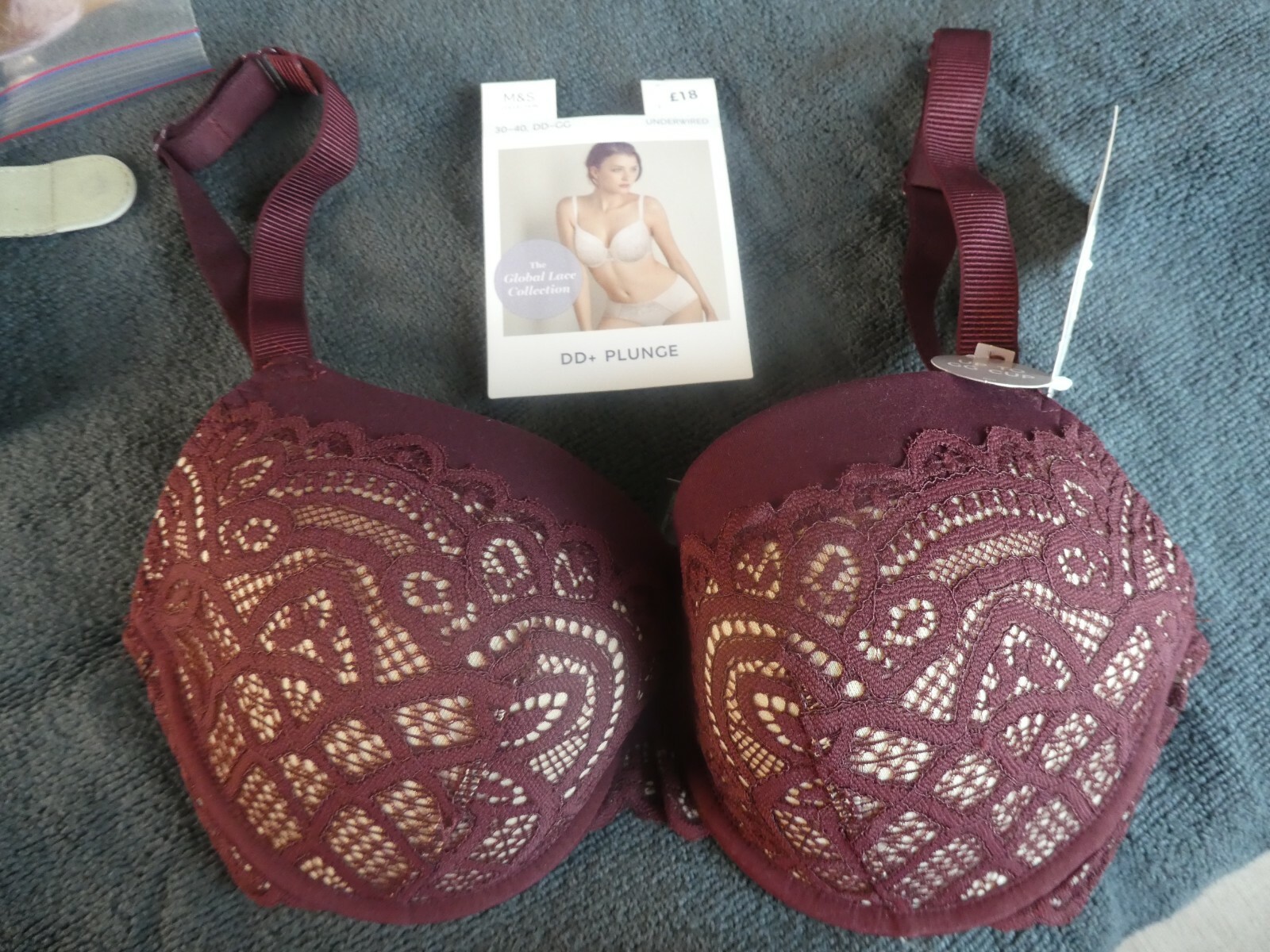 M&S 30DD LACE PADDED PLUNGE BRA BERRY NEW MARKS AND SPENCERS rrp £18.00