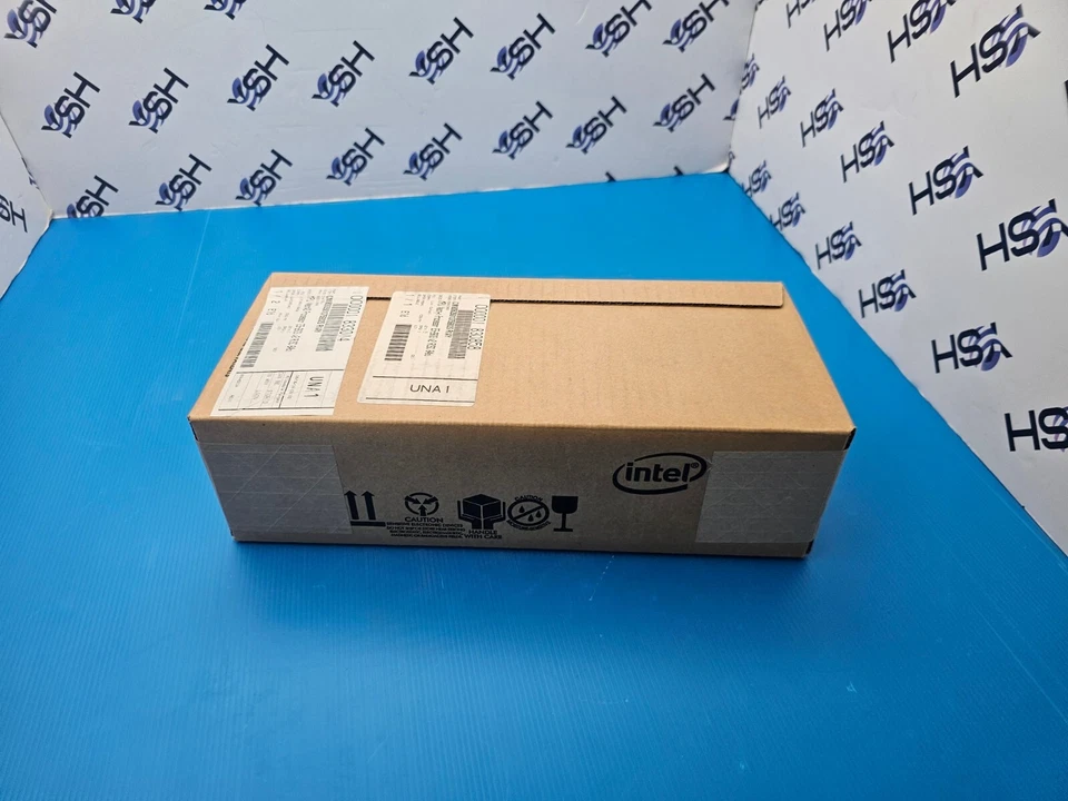 INTEL XEON QUAD CORE PROCESSOR E5-2603V2 1.80GHZ 10MB CACHE 80W CM8063501375902 - Image 4 of 4