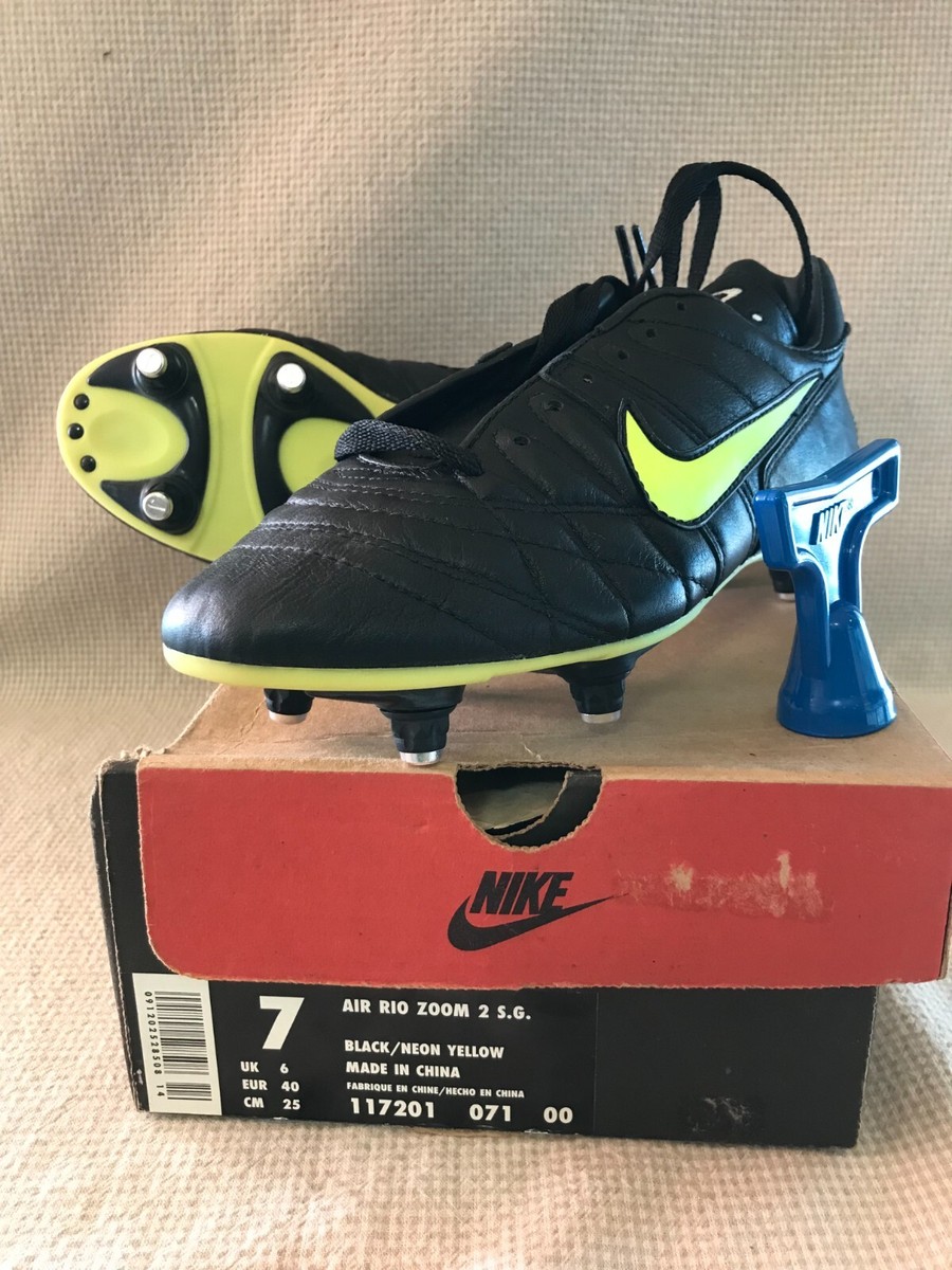 1997 nike football cleats