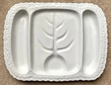 VINTAGE ITALIAN WHITE CERAMIC MEAT SERVING PLATTER-HOLIDAYS