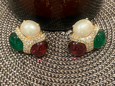 CINER VINTAGE JEWELS OF INDIA GRIPOIX CLIP EARRINGS CABOCHON With Pearls Crystal