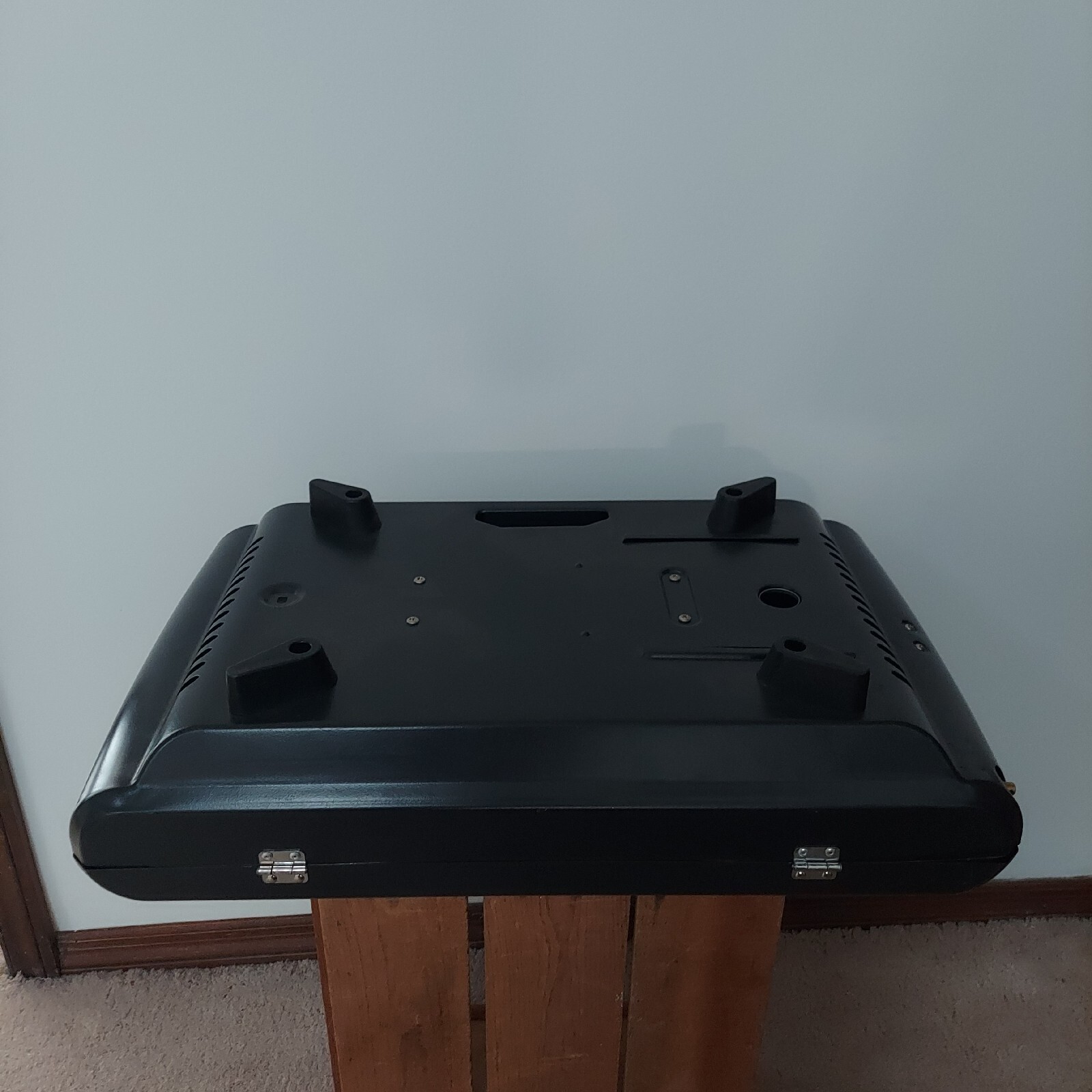 Coleman Propane Table Top Grill 9924 Series Instastart Elec Ignition