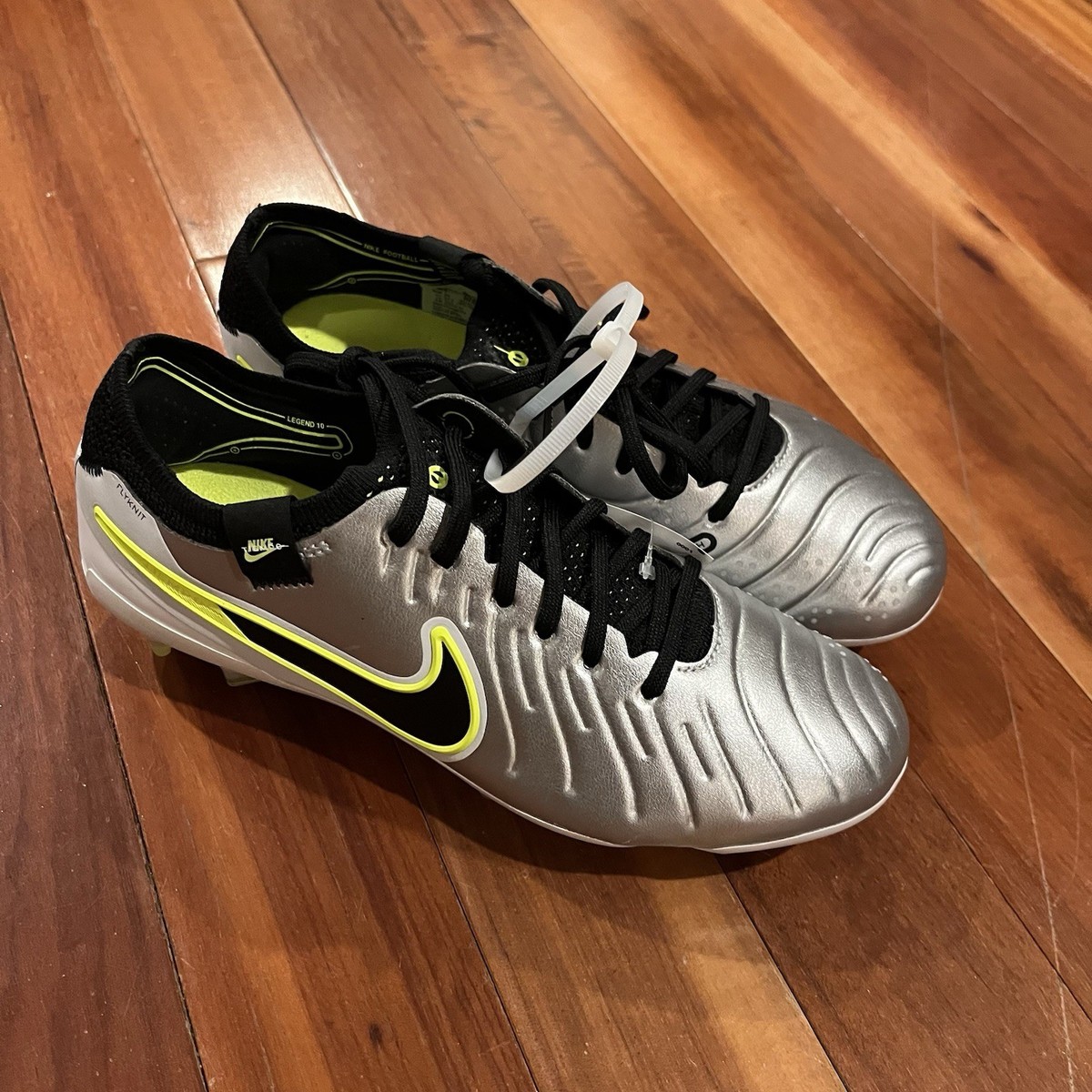 NEW Nike Tiempo Legend 10 Club Football Boots Black/Silver US Sz 6.5 Nike Tiempo Legend 10 Academy Adults Firm Ground Football  main image 2