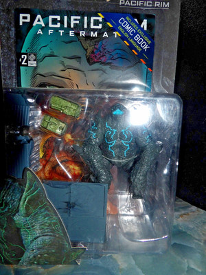Leatherback Kaiju Pacific Rim Figure Action 4'' Playset & Comic McFarlane