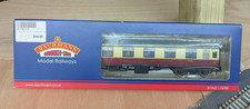 Bachmann BR MK1 Corridor First FK Crimson/Cream 39-152D W13065 Boxed 1:76/OO