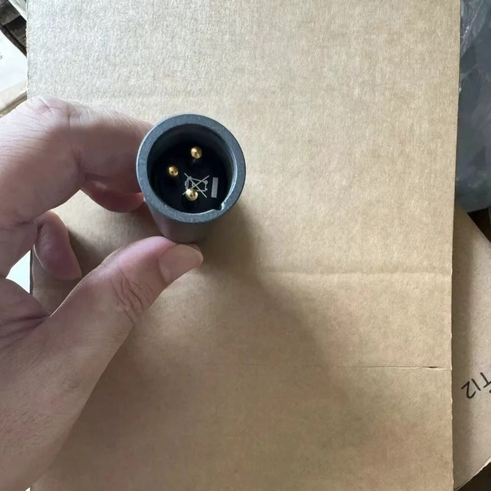 Sennheiser E614 Super-Cardioid Condenser Instrument Drum Microphone - Image 4 of 4