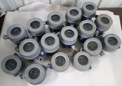 Foxboro RTT15-T1SNQNAF-M2L1 Temperature Transmitter 12-30 VDC Tested Lot Of 16