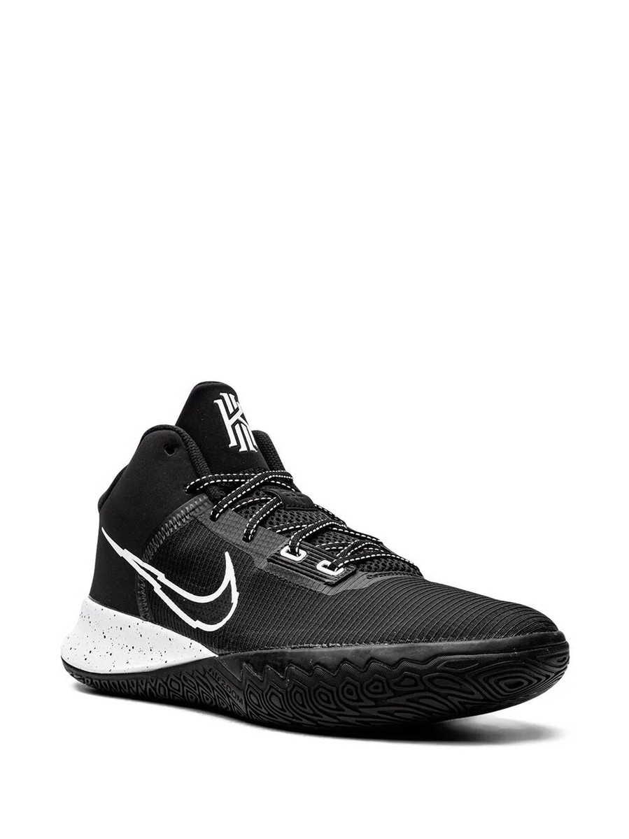 tenis kyrie flytrap 4