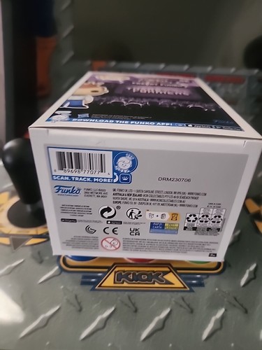 Funko POP! Freddy Funko as Soundwave Heavy Metal Halloween LE 4000 - Picture 3 of 3