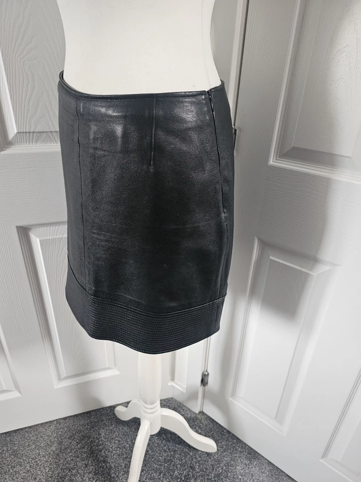 Versace Versus Leather Mini Skirt Size UK 12 IT 32 - Image 4 of 4