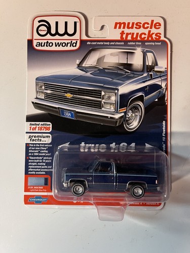 1/64 AUTO WORLD MUSCLE TRUCKS 1984 CHEVROLET SILVERADO 10 FLEETSIDE TU-TONE BLUE