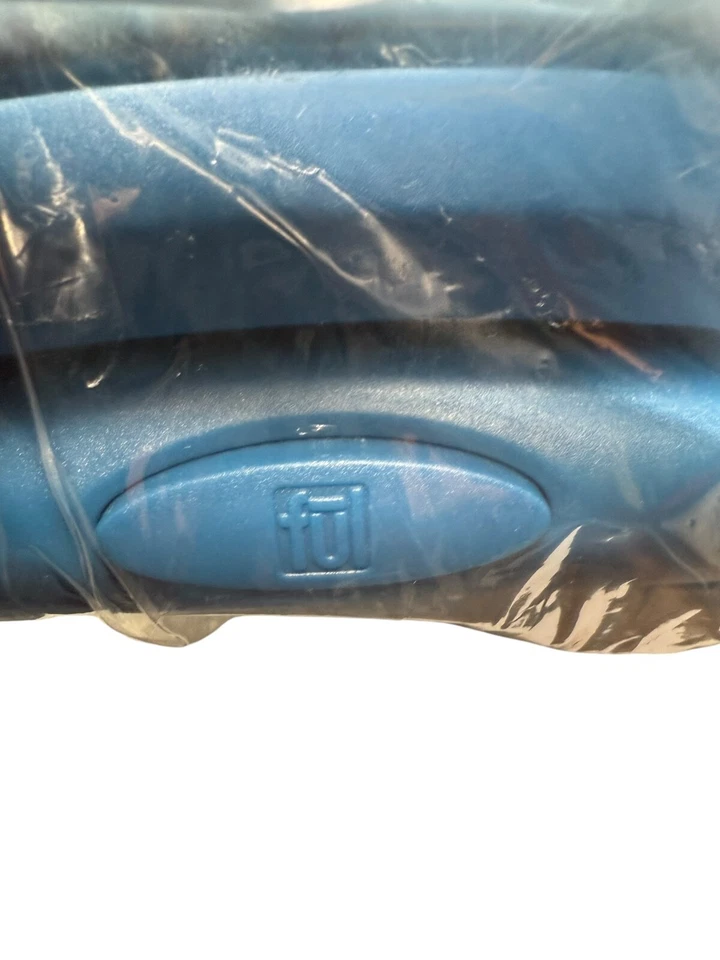 Ful Disney Frozen 2 Elsa 21 inch Carry-on Spinner Luggage New With Tag - Image 4 of 4