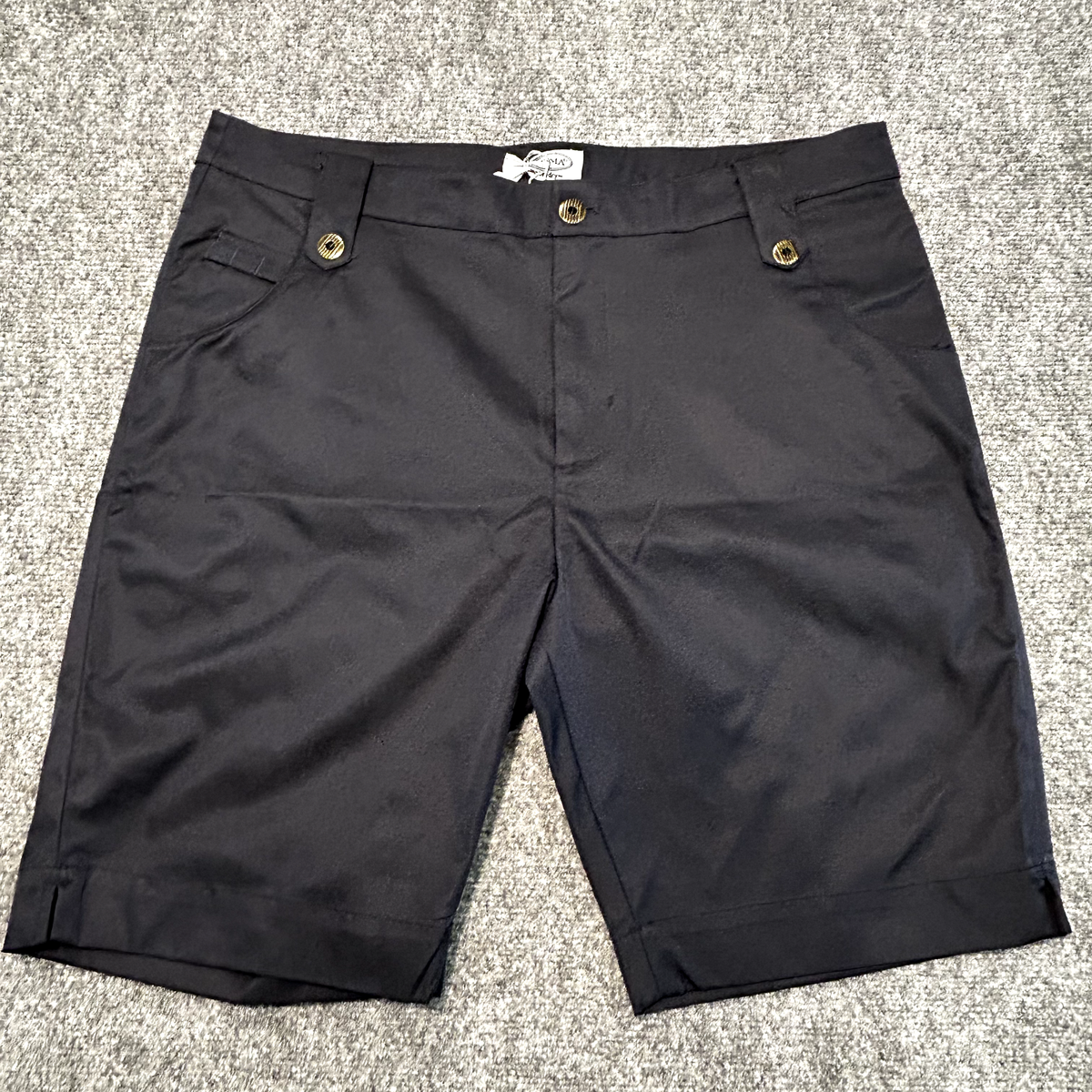 Tehama Golf Womens Size 16 Blue Plaid Bermuda Tennis Athletic Shorts W35 NWT