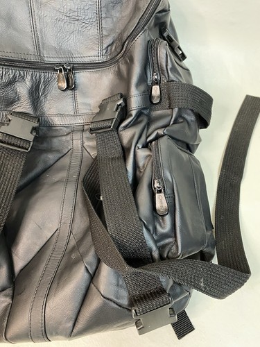 Carroll 2 Piece Leather Motorcycle Backpack RUCKSACK Black And Bonus Bag Large - Picture 4 of 15