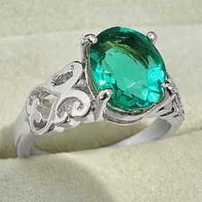 Women's Engagement Green Emerald Gemstone Ring In Solid 925 Sterling Silver Ring