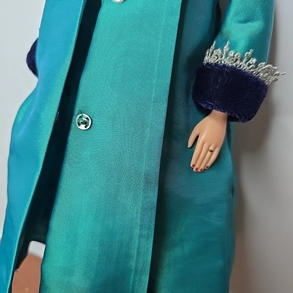 Muñeca Barbie suelta I Love Lucy “Lucy is Enciente” Foto 3 de 4