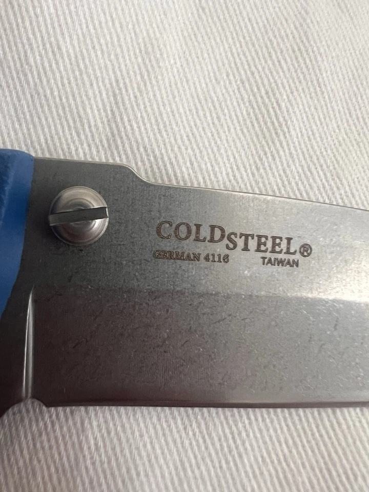 Cold Steel Pro Lite Tanto 4116 German Steel with Blue Nylon Handle - Image 4 of 4