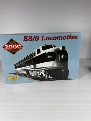 Proto 2000 8039 HO Scale New York Central E8/9 Diesel Locomotive #4044 LN/Box