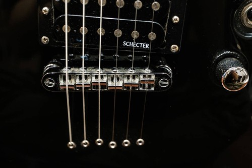 Electric Guitar Schecter Diamond Series OMEN6 Black South Korea S/N W11030169 - Picture 3 of 10