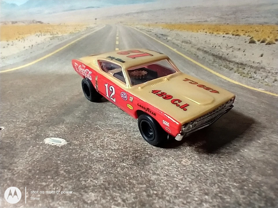 Tablero Personalizado Ford Torino #12 Bobby Allison Coca-Cola Coche Ultra G Chasis Foto 2 de 4
