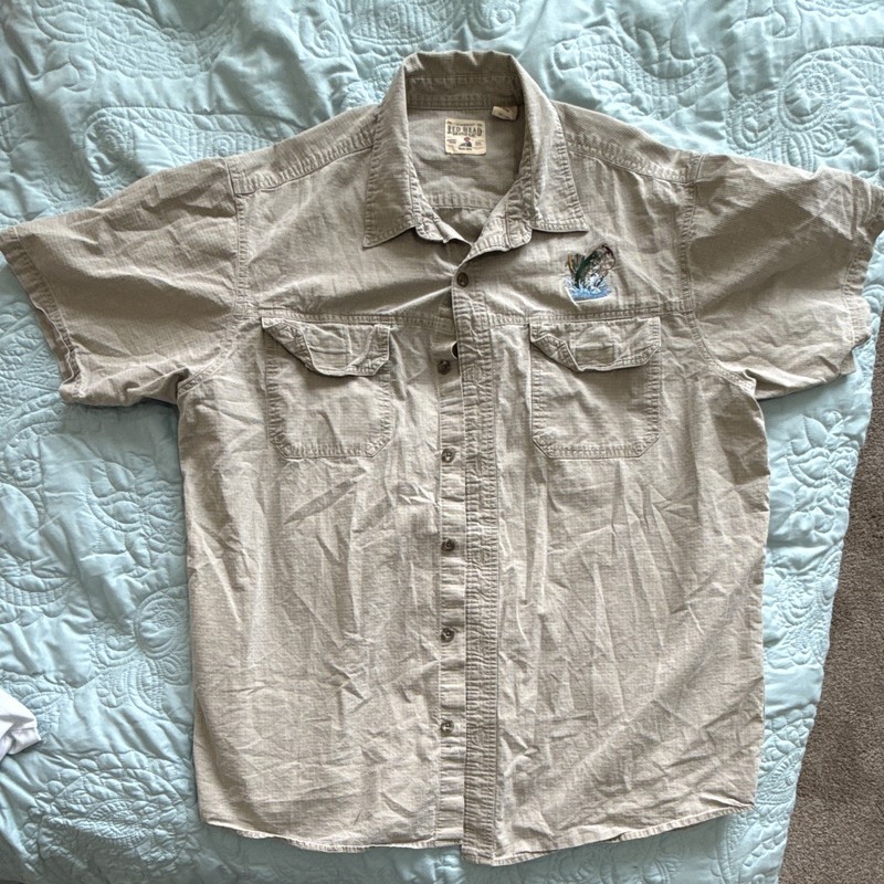 Vintage RedHead Men's XL Gray Short Sleeve Shirt Embroidered Fish Pockets