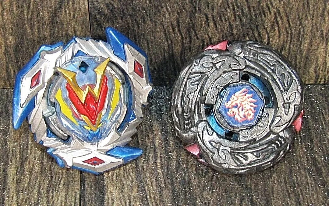 Beyblade Burst Evolution Switch Strike Wonder Valtryek V4