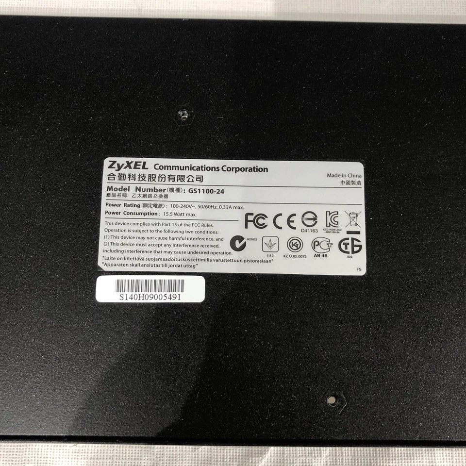 ZyXEL GS1100-24 / 24-Ports Rack-Mountable Ethernet Switch - Image 4 of 4