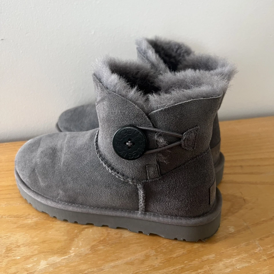 Grey Uggs Mini Bailey Button - Image 2 of 4