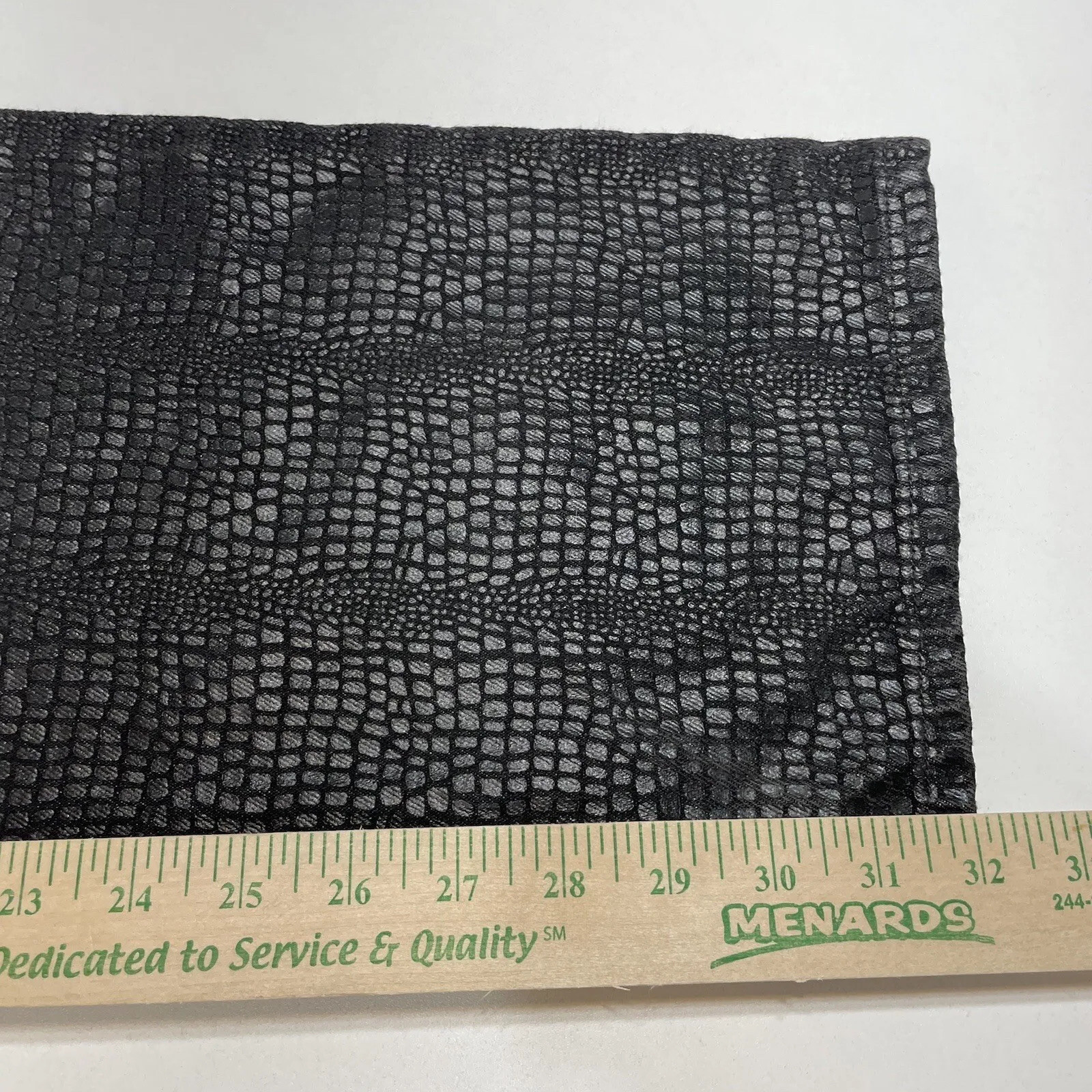 Vintage Guess! Guess Snake Skin Jeans Pants Mens Size 26 x 32 Made