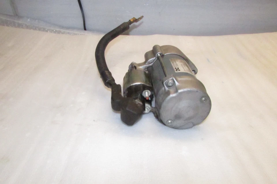 Motor de arranque Infiniti Q50 2014-2015-2016-2017-2018-2019-2020 3,0 L OEM Foto 3 de 4