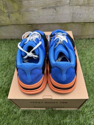 Adidas Yeezy Boost 700 - Bright Blue - UK 8.5 *Brand New* 🔵🟠 - Picture 4 of 5