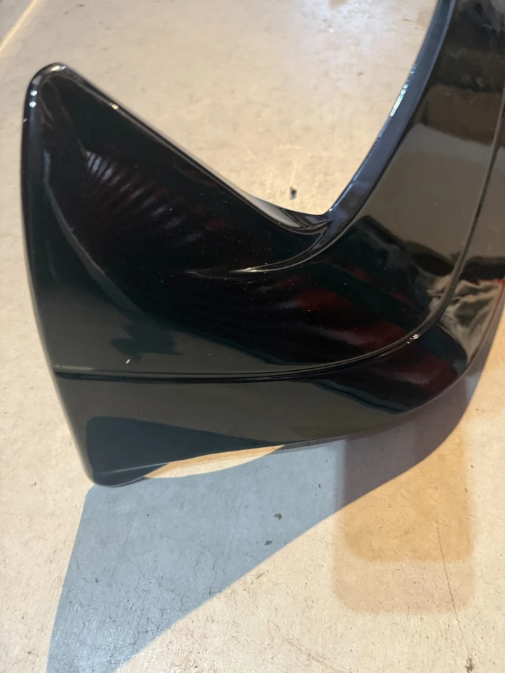 Alerón de techo trasero para Volkswagen VW Golf 8 Mk8 GTI R Foto 4 de 4