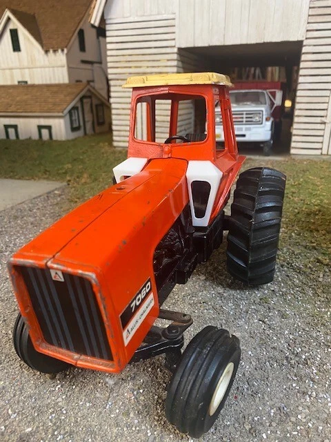 Cab Corners Allis Chalmers Toy tractor 1/16th Scale Parts - Image 4 of 4