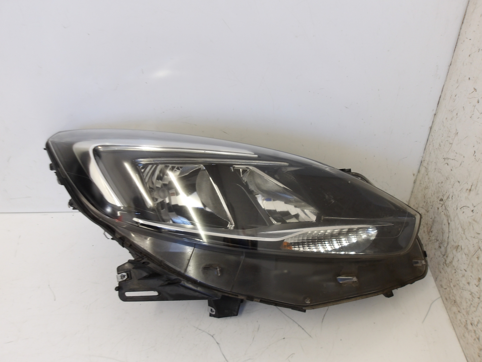 VAUXHALL ZAFIRA C MK3 FACELIFT 2017-2019 RIGHT O/S XENON HEADLIGHT 